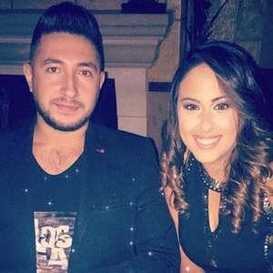 Meet your Posher, Maya